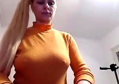 Virtual busty babe pov bouncing boobs