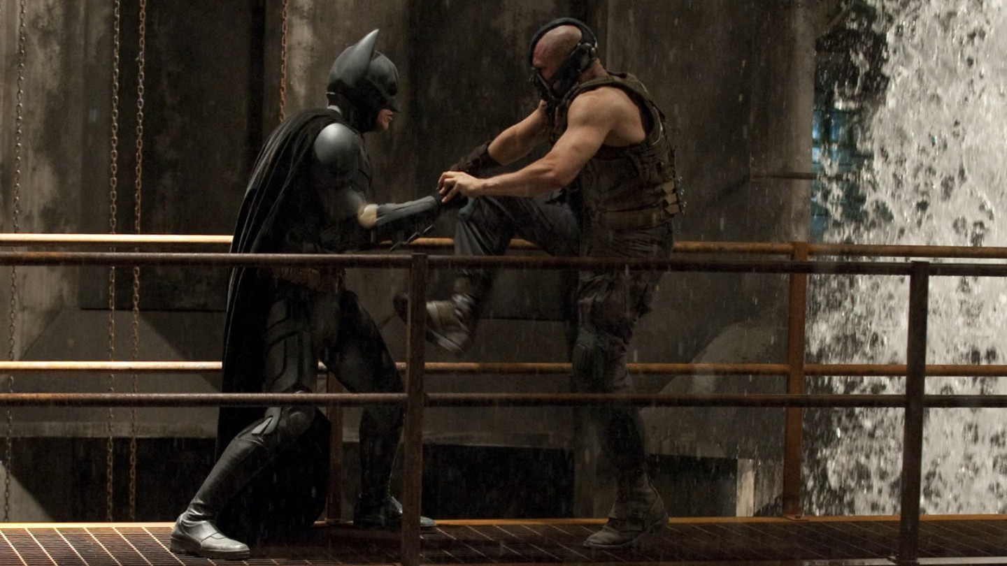 Amazing behind the scenes photos of the batman bane fight