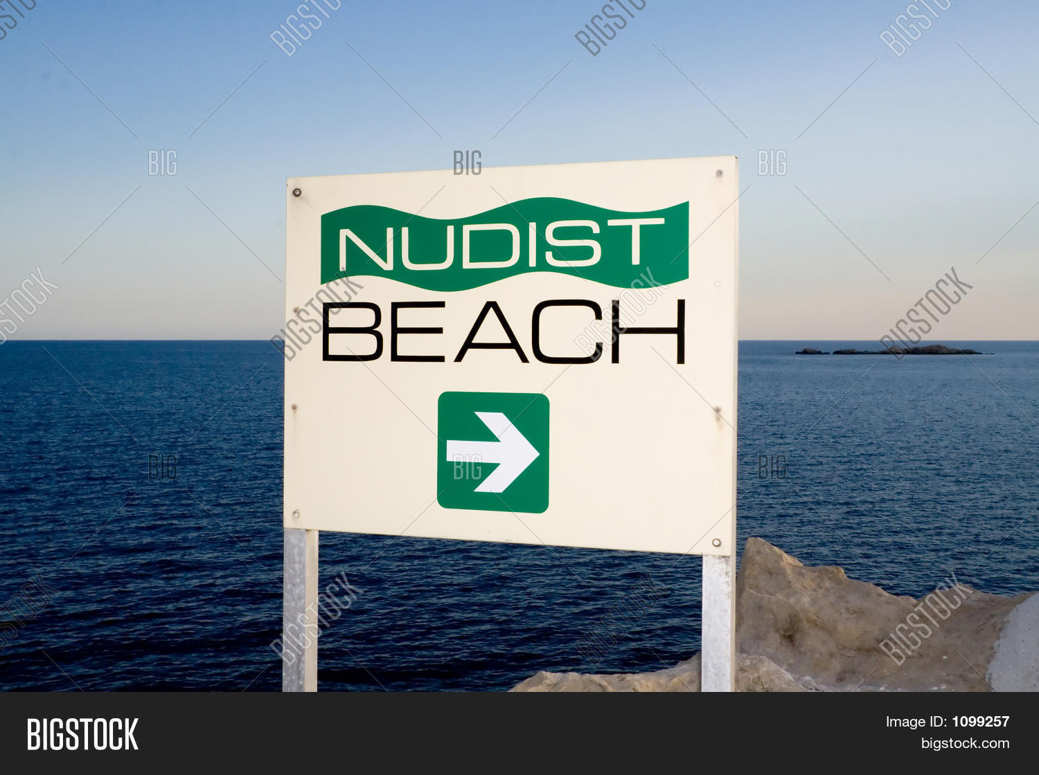 Free nude beach photos