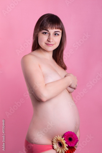 Free nude pregnant pics